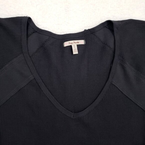 Free People Waffle Knit V-Neck Top Slouchy Oversized Beachy Boho Black NWT - Picture 4 of 9